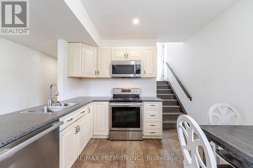 20 Beaucourt Road, Hamilton, ON - Indoor Photo Showing Kitchen With Double Sink