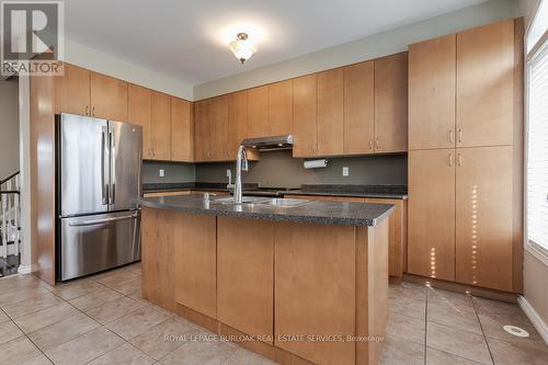 2366 Sutton Drive, Burlington, ON - Indoor Photo Showing Kitchen With Double Sink