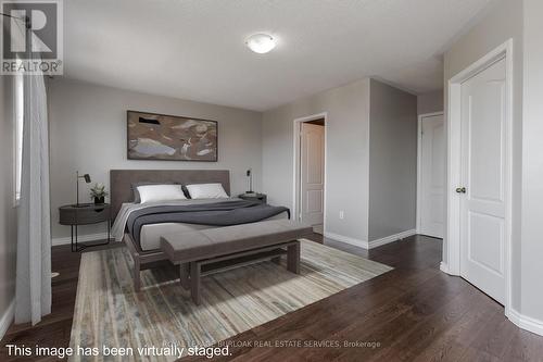 2366 Sutton Drive, Burlington, ON - Indoor Photo Showing Bedroom