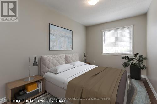 2366 Sutton Drive, Burlington, ON - Indoor Photo Showing Bedroom