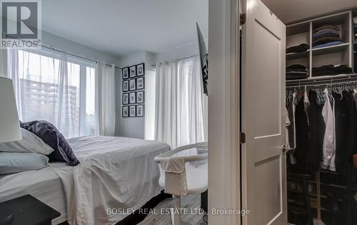 303 - 21 Park Street E, Mississauga, ON - Indoor Photo Showing Bedroom