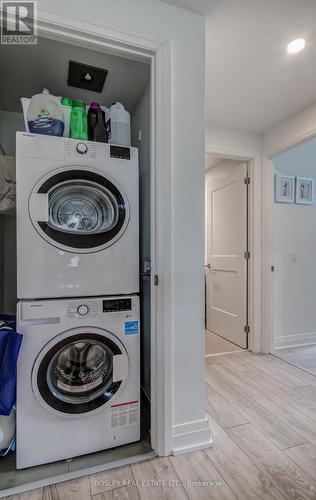 303 - 21 Park Street E, Mississauga, ON - Indoor Photo Showing Laundry Room
