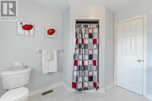138 Yuile Court, Brampton, ON - Indoor Photo Showing Bathroom