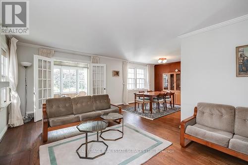 26 Park Avenue, Oakville, ON - Indoor Photo Showing Living Room
