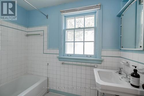 26 Park Avenue, Oakville, ON - Indoor Photo Showing Bathroom
