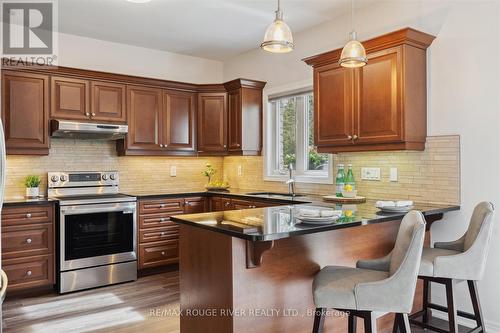 824 Douglas Avenue, Pickering, ON - Indoor Photo Showing Kitchen