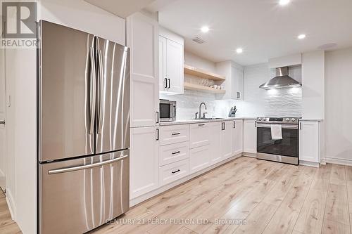 2413 Dress Circle Crescent, Oshawa, ON - Indoor Photo Showing Kitchen With Upgraded Kitchen