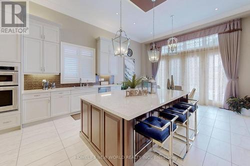21 Conger Street, Vaughan, ON - Indoor Photo Showing Kitchen With Upgraded Kitchen