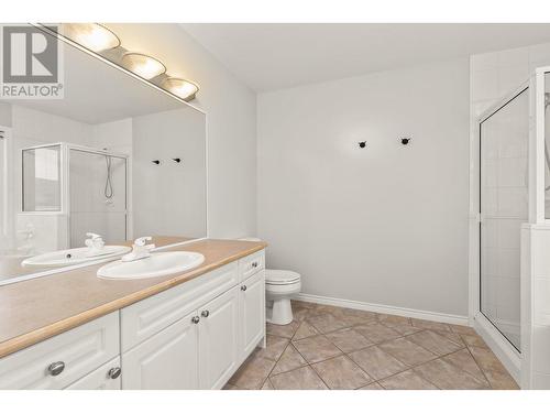 3513 Empire Place, West Kelowna, BC - Indoor Photo Showing Bathroom