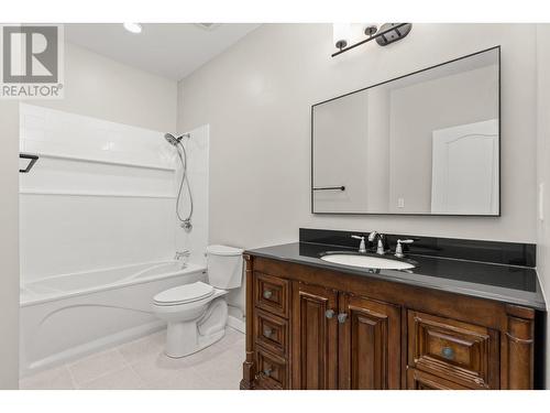 3513 Empire Place, West Kelowna, BC - Indoor Photo Showing Bathroom