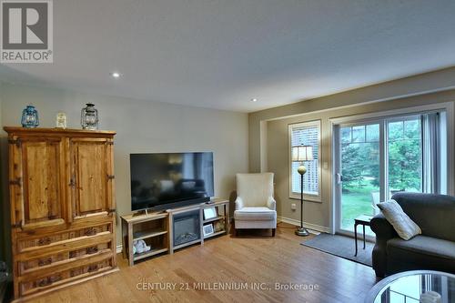 126 - 42 Conservation Way, Collingwood, ON - Indoor Photo Showing Living Room
