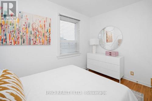 524 Lauder Avenue, Toronto, ON - Indoor Photo Showing Bedroom