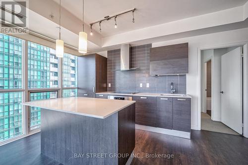 2208 - 11 Bogert Avenue, Toronto, ON - Indoor Photo Showing Kitchen With Upgraded Kitchen