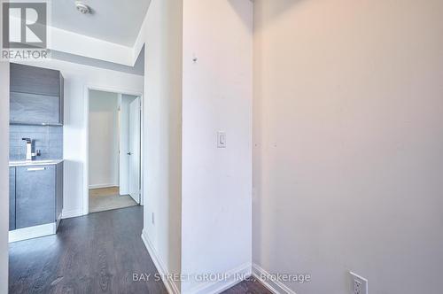 2208 - 11 Bogert Avenue, Toronto, ON - Indoor Photo Showing Other Room