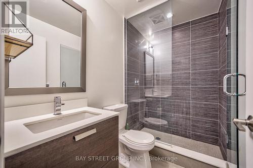 2208 - 11 Bogert Avenue, Toronto, ON - Indoor Photo Showing Bathroom