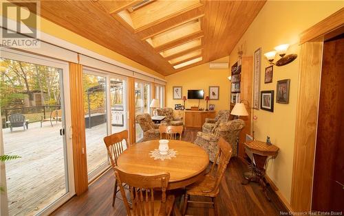 405 Springhill Road, Fredericton, NB - Indoor Photo Showing Dining Room