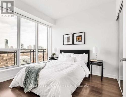 2608 - 225 Sackville Street, Toronto, ON - Indoor Photo Showing Bedroom