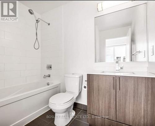 2608 - 225 Sackville Street, Toronto, ON - Indoor Photo Showing Bathroom