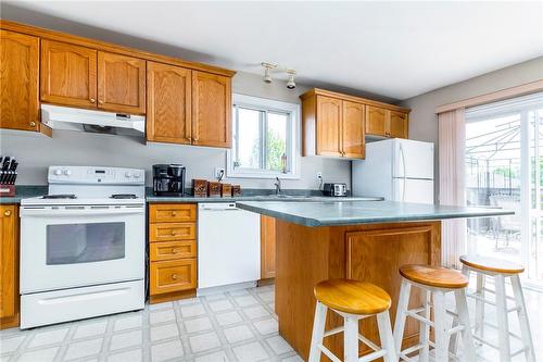 22 Hillcrest Road, Port Colborne, ON - Indoor Photo Showing Kitchen With Double Sink