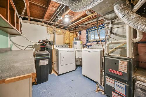 200 London Street S, Hamilton, ON - Indoor Photo Showing Laundry Room