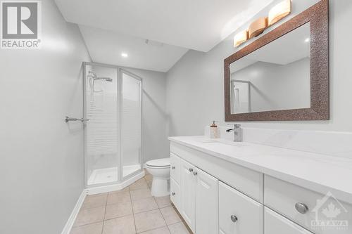 1820 Appleford Street, Ottawa, ON - Indoor Photo Showing Bathroom