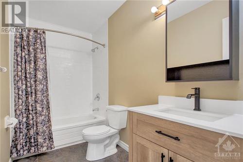 451 Joseph Street, Carleton Place, ON - Indoor Photo Showing Bathroom