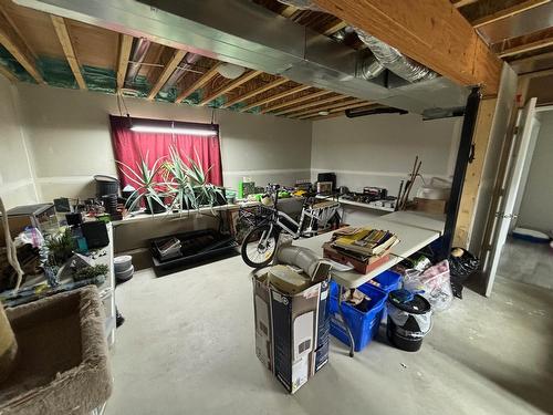 7873 18Th Street, Grand Forks, BC - Indoor Photo Showing Basement