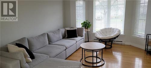 233 Rennick, Moncton, NB - Indoor Photo Showing Living Room
