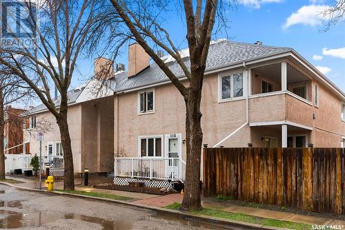 H 5 Neill Place, Regina, SK - Indoor Photo Showing Laundry Room