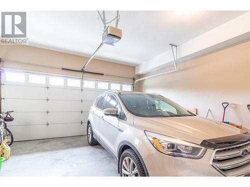 602 Spruceview Place, Kelowna, BC - Indoor Photo Showing Garage