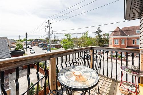 40 Main Street N, Waterdown, ON - Outdoor With Balcony With Exterior