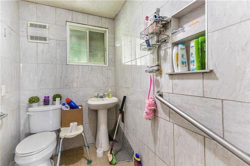 5661 Mccrea Road, Prescott, ON - Indoor Photo Showing Bathroom