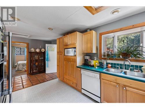 6580 Hwy 33 Highway, Beaverdell, BC - Indoor Photo Showing Kitchen With Double Sink