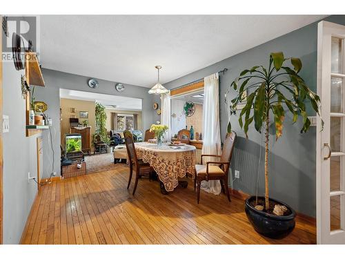 6580 Hwy 33 Highway, Beaverdell, BC - Indoor Photo Showing Dining Room