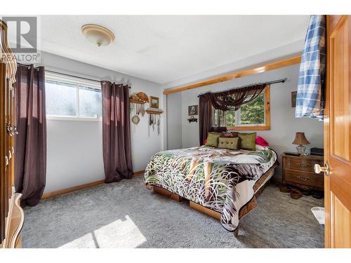 6580 Hwy 33 Highway, Beaverdell, BC - Indoor Photo Showing Bedroom