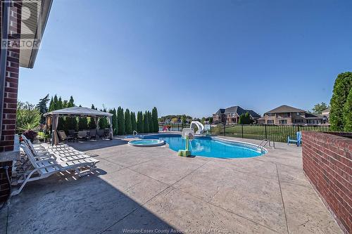 1453 Stoneybrook, Windsor, ON - Outdoor With In Ground Pool With Backyard