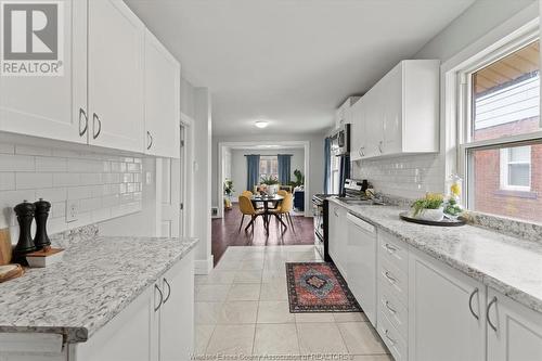 1014 Felix Avenue, Windsor, ON - Indoor Photo Showing Kitchen With Upgraded Kitchen