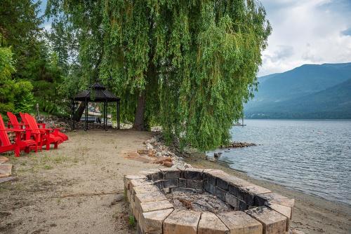 6434 Sunshine Drive, Nelson, BC - Outdoor With Body Of Water