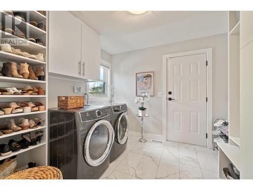 859 Springside Court, Kelowna, BC - Indoor Photo Showing Laundry Room