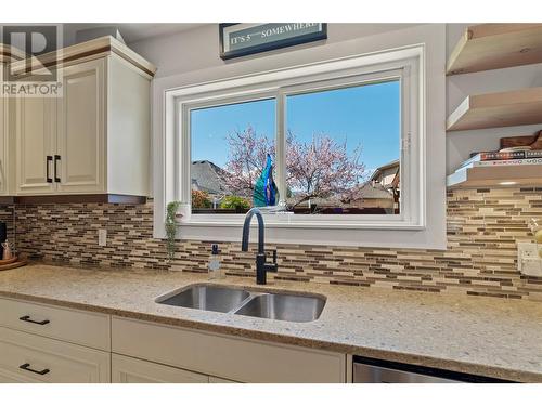 859 Springside Court, Kelowna, BC - Indoor Photo Showing Kitchen With Double Sink