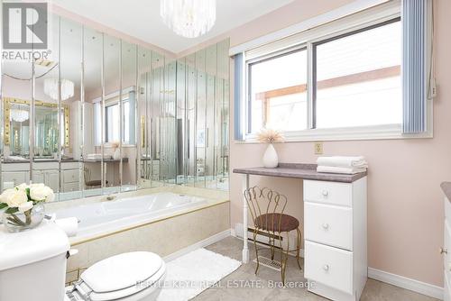1105 South Clear Lake Road, Bracebridge, ON - Indoor Photo Showing Bathroom