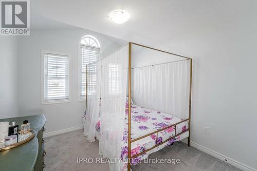88 - 143 Ridge Road, Cambridge, ON - Indoor Photo Showing Bedroom