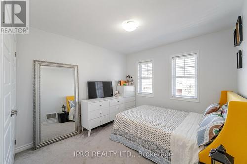 88 - 143 Ridge Road, Cambridge, ON - Indoor Photo Showing Bedroom
