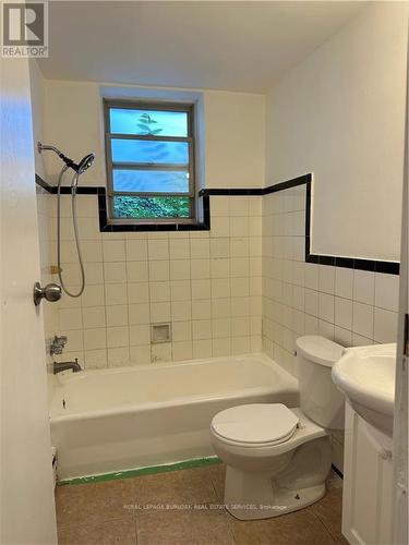 9 - 169 Park Row S, Hamilton, ON - Indoor Photo Showing Bathroom
