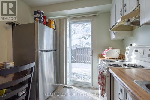 64 - 590 Millbank Drive, London, ON - Indoor Photo Showing Kitchen