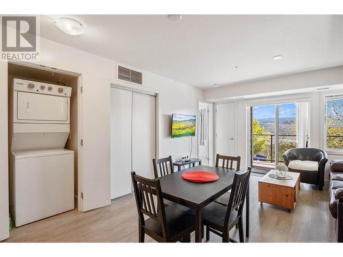 725 Academy Way Unit# 126 Lot# 22, Kelowna, BC - Indoor Photo Showing Dining Room