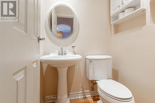 81 Chalfield Lane, Mississauga, ON - Indoor Photo Showing Bathroom