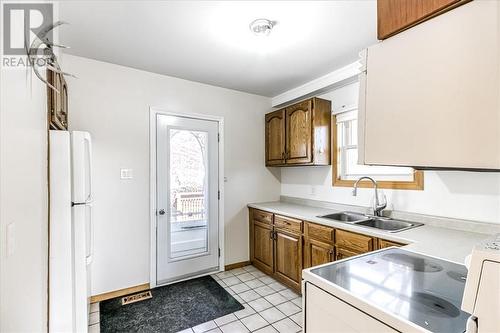 121 Park Street, Espanola, ON - Indoor Photo Showing Kitchen With Double Sink