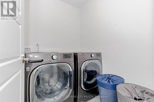 10 Pony Way, Kitchener, ON - Indoor Photo Showing Laundry Room