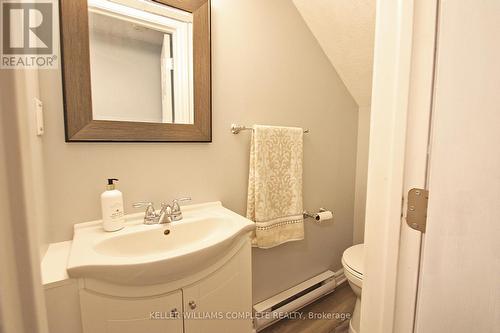 9 - 95 Fonthill Road, Hamilton, ON - Indoor Photo Showing Bathroom